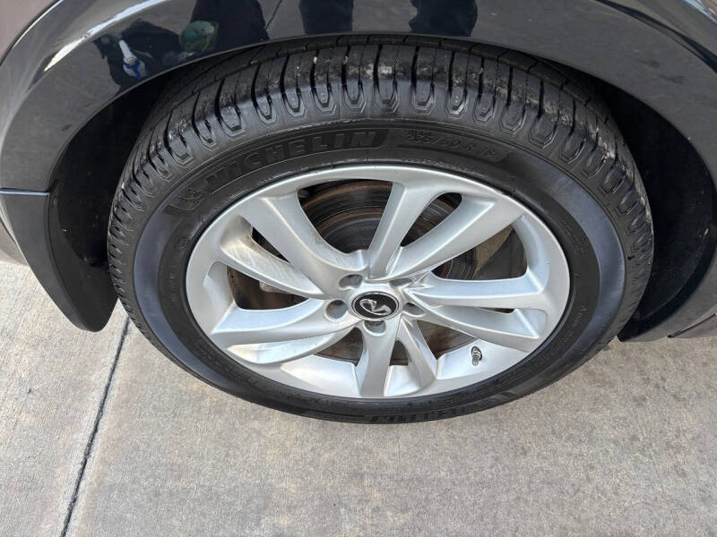 2019 Infiniti QX30 Luxe