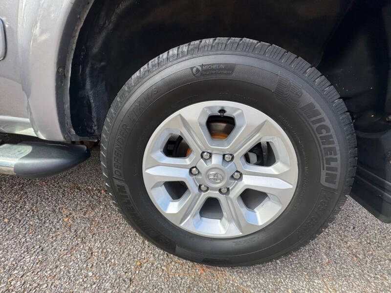 2004 Toyota Sequoia Limited