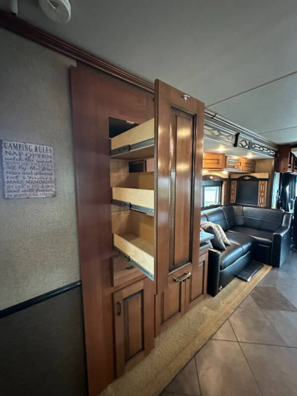 2015 Fleetwood RV Excursion 35B