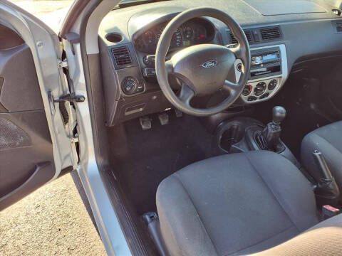 2006 Ford Focus ZX3 SE