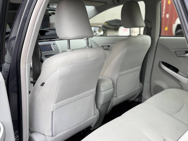 2012 Toyota Prius Two