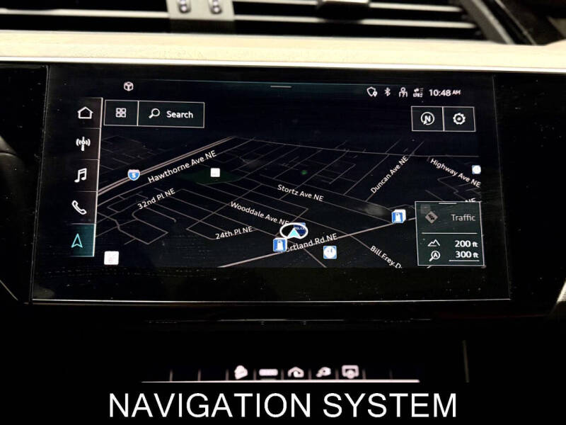 2021 Audi e-tron quattro Premium Plus