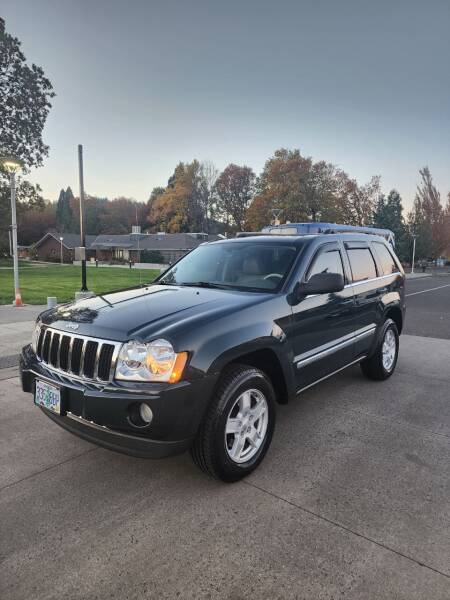 2005 Jeep Grand Cherokee for sale at RICKIES AUTO, LLC. in Portland OR