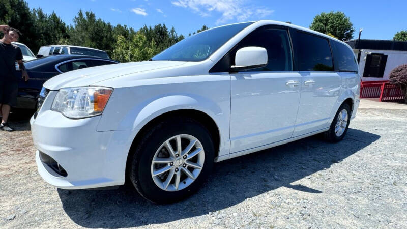 2018 Dodge Grand Caravan SXT photo 3