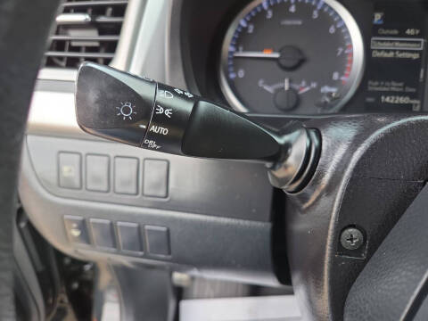 2017 Toyota Highlander LE