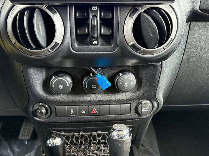 2016 Jeep Wrangler Unlimited Sport