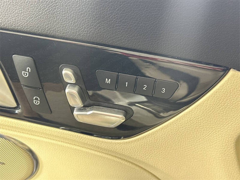 2020 Mercedes-Benz SLC SLC 300