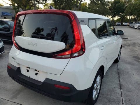 2022 Kia Soul LX