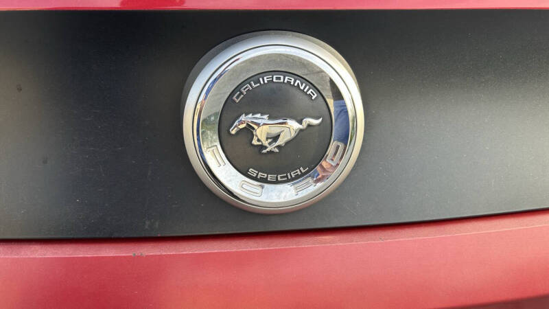 Used 2011 Ford Mustang GT with VIN 1ZVBP8FF5B5139512 for sale in New Castle, DE