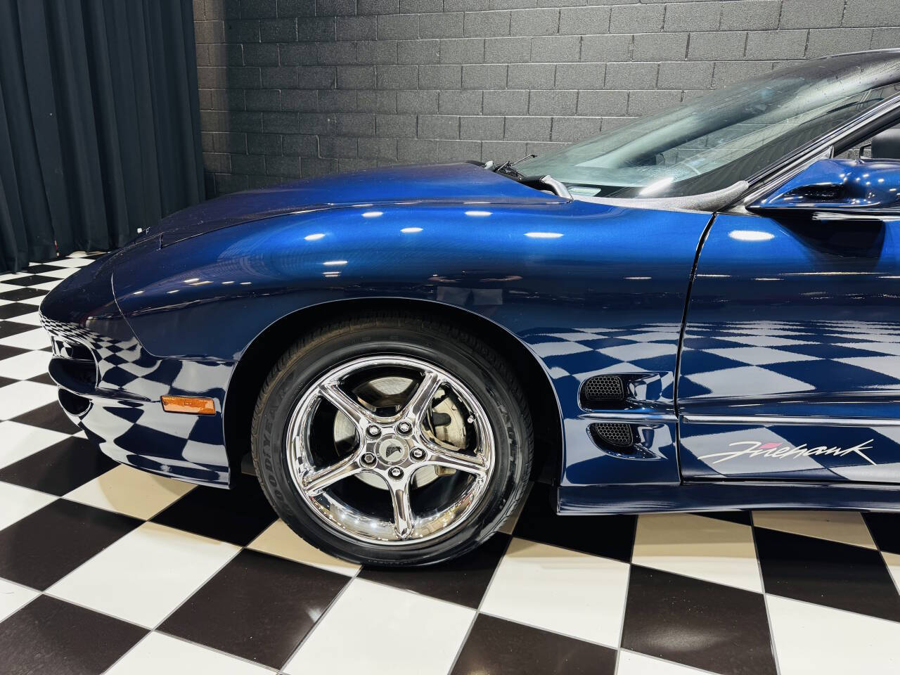2002 Pontiac Firebird Trans Am 28