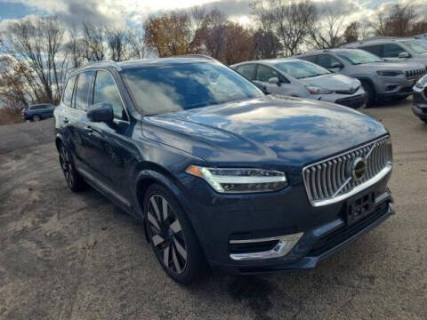 2023 Volvo XC90 Recharge T8 Ultimate Bright Theme 7P