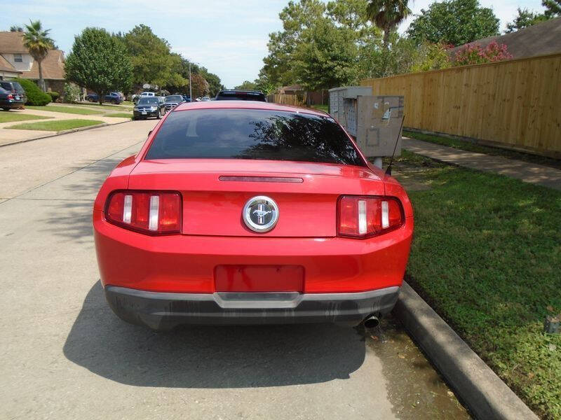 2010 Ford Mustang
