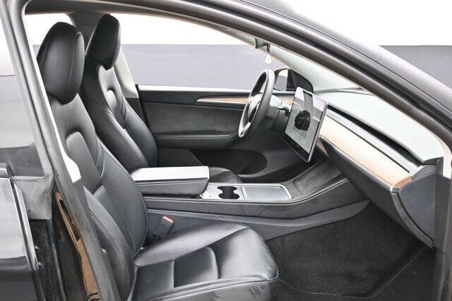 2024 Tesla Model Y Performance
