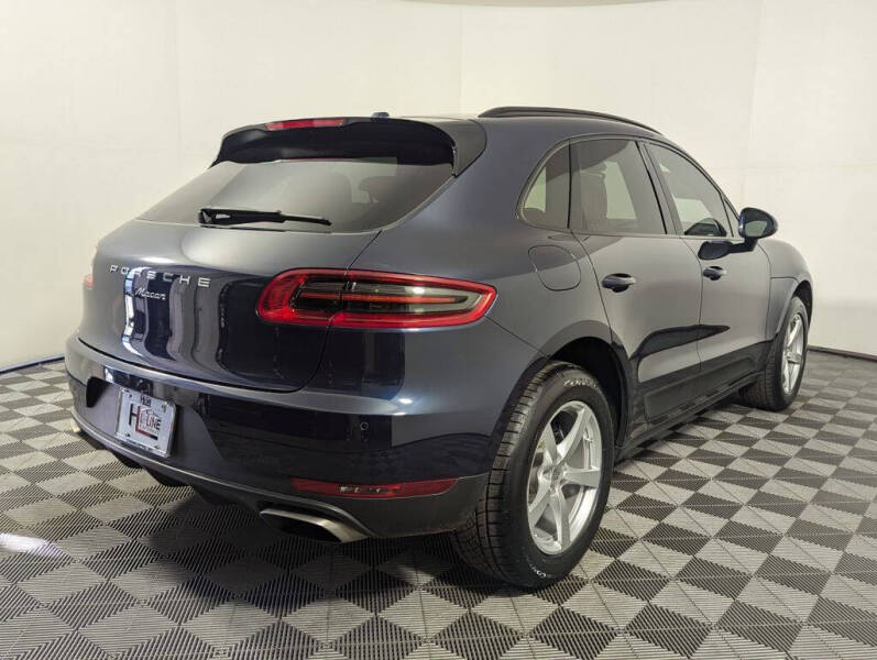 2017 Porsche Macan