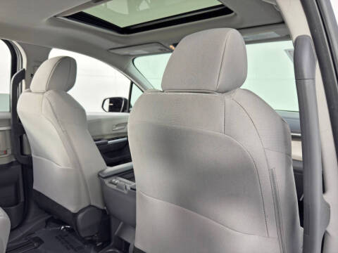 2021 Toyota Sienna LE 8-Passenger