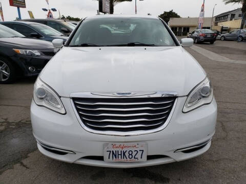 2014 Chrysler 200 LX
