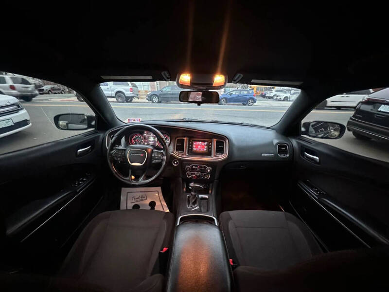 2015 Dodge Charger SE