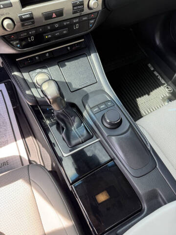 2017 Lexus ES 350