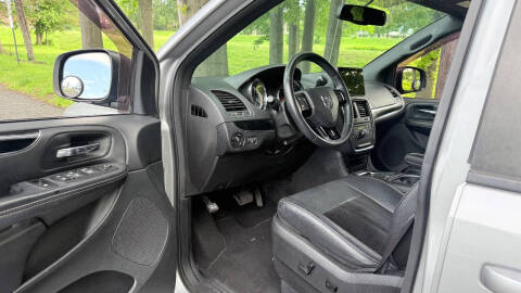 2016 Dodge Grand Caravan SXT Plus