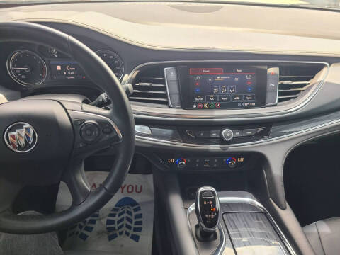 2020 Buick Enclave Essence