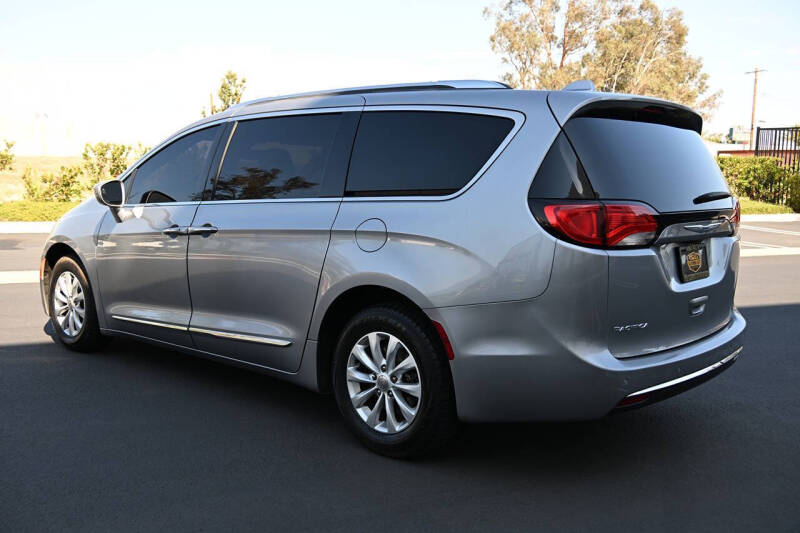 2019 Chrysler Pacifica Touring L