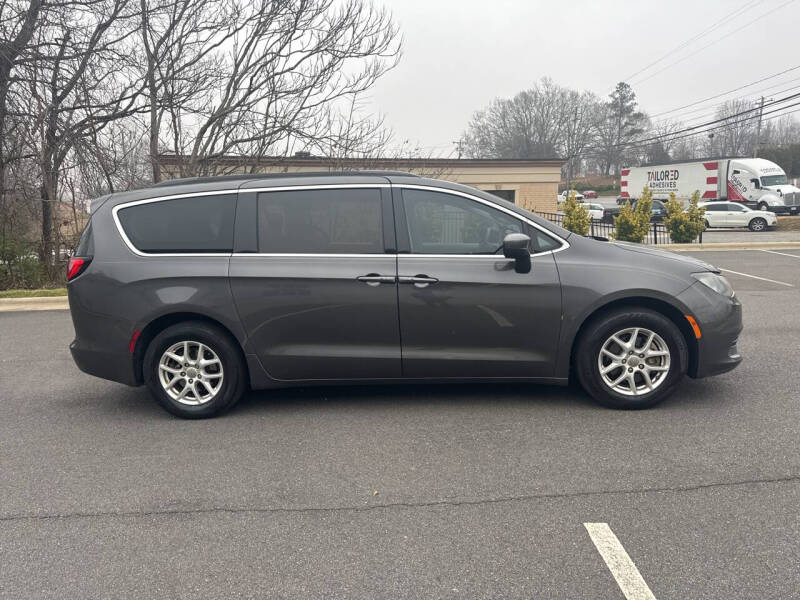 2017 Chrysler Pacifica Touring