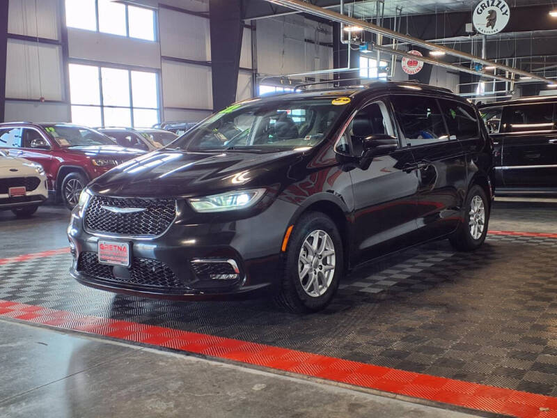 2022 Chrysler Pacifica Touring L