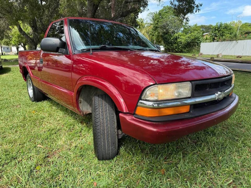 2000 Chevrolet S-10 LS