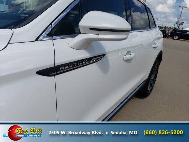 2022 Lincoln Nautilus Reserve