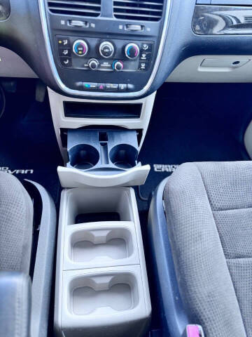 2013 Dodge Grand Caravan SE
