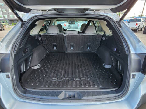 2022 Subaru Outback Premium
