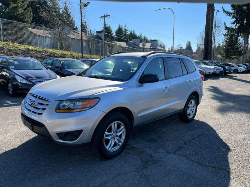 2011 Hyundai Santa Fe for sale at King Crown Auto Sales LLC in Federal Way WA