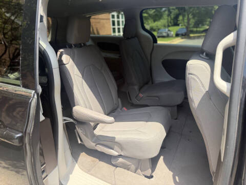2017 Chrysler Pacifica Touring