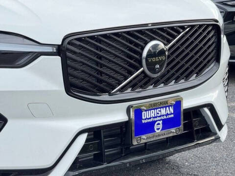 2026 Volvo XC60 T8 Plus