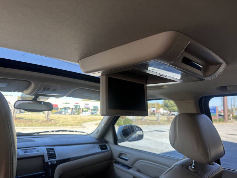 2010 Cadillac Escalade ESV Luxury