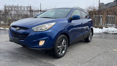 2014 Hyundai Tucson for sale at ANDONI AUTO SALES in Worcester MA