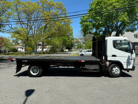 2017 Mitsubishi Fuso FE180