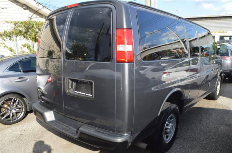 2017 Chevrolet Express Passenger