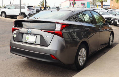 2022 Toyota Prius LE