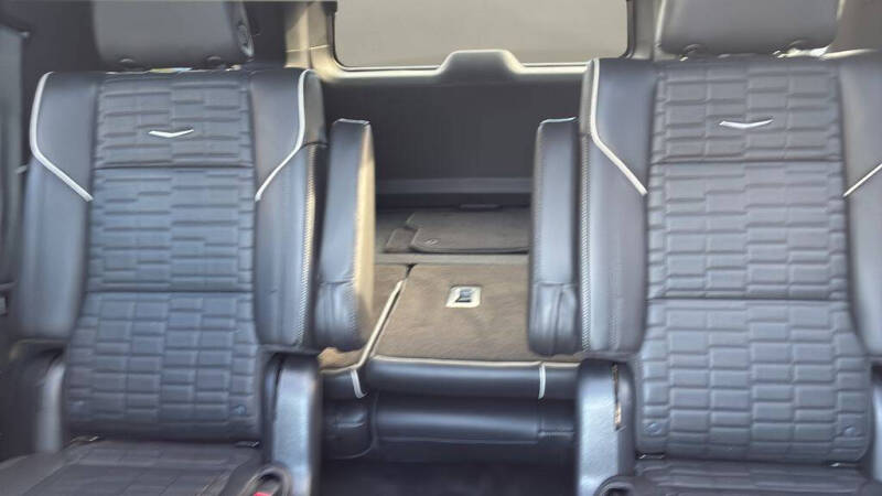 2022 Cadillac Escalade Sport Platinum