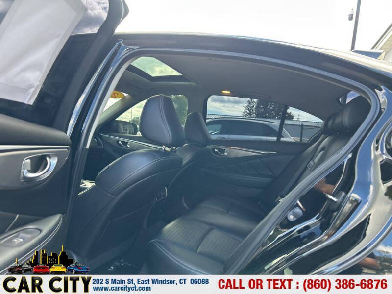 2015 Infiniti Q50 Premium