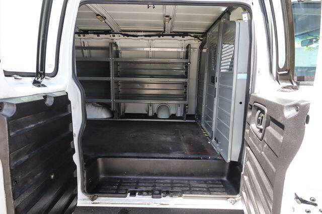 2022 GMC Savana 2500