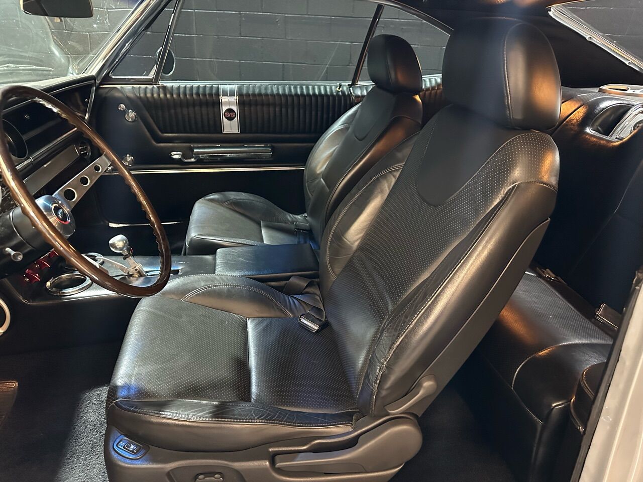 1965 Chevrolet Impala 13