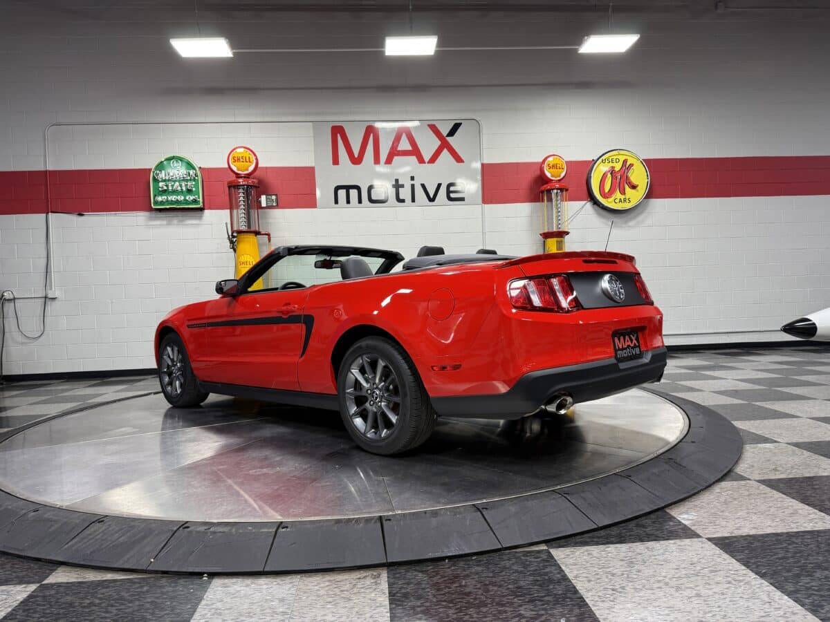 2011 Ford Mustang 55