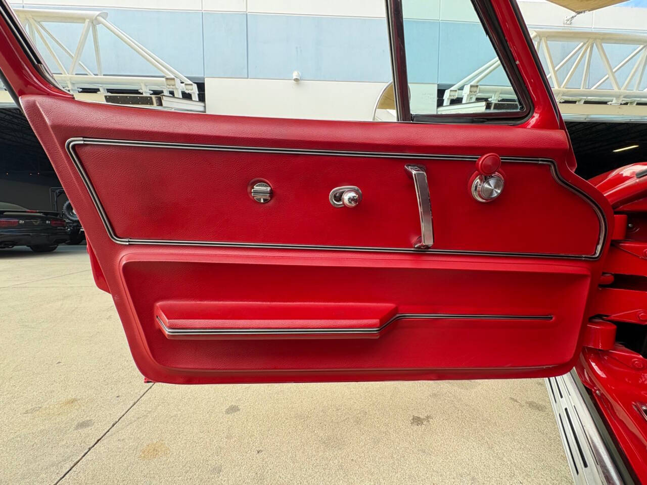 1967 Chevrolet Corvette 25