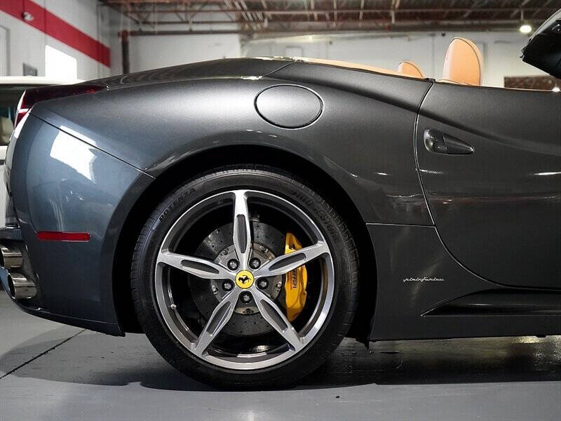 2013 Ferrari California 28