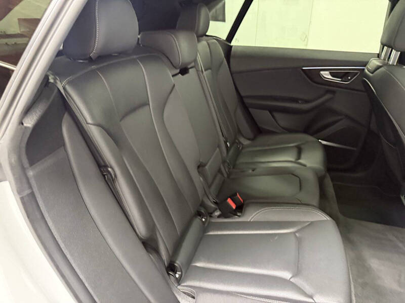 2019 Audi Q8 quattro Premium Plus 55 TFSI