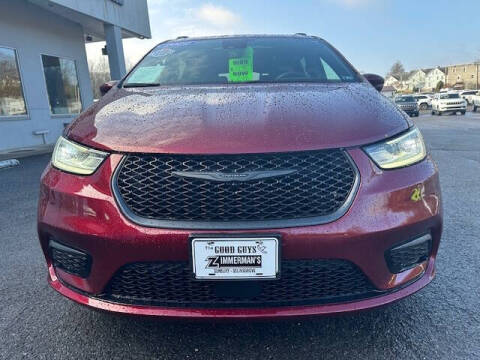 2022 Chrysler Pacifica Touring L