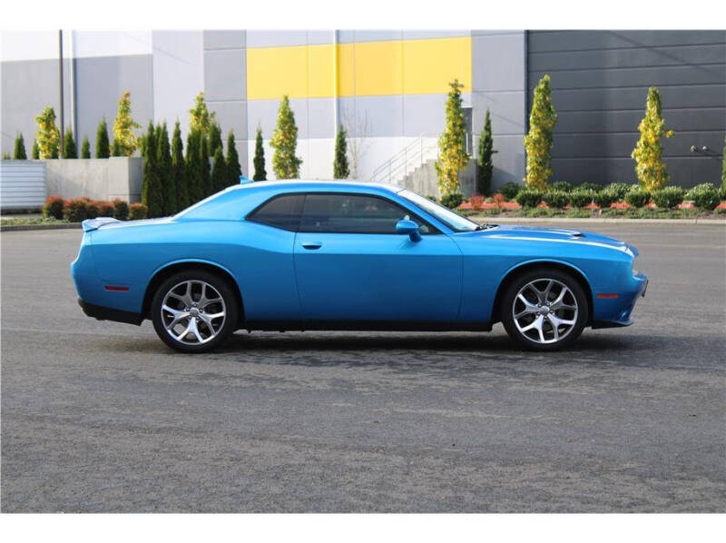 2015 Dodge Challenger SXT Plus