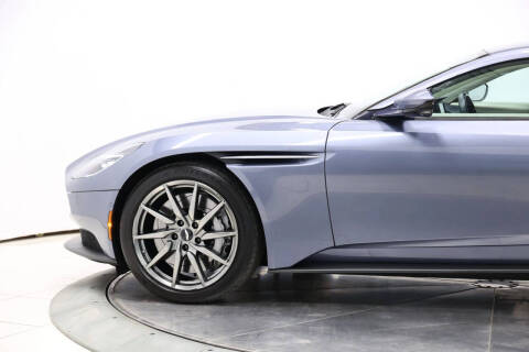 2019 Aston Martin DB11 V8